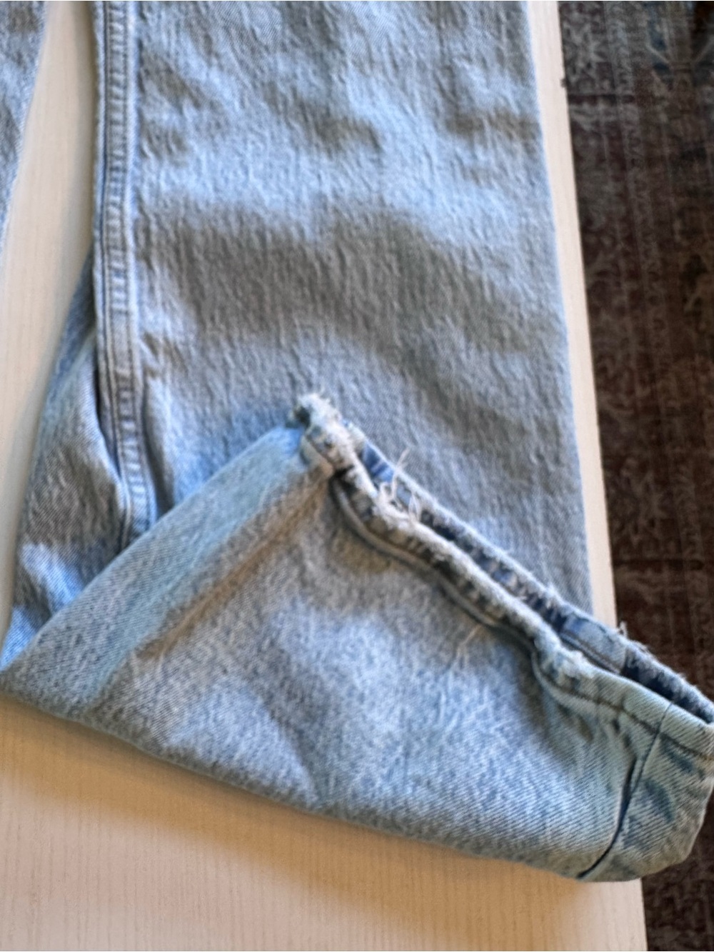 Abercrombie & Fitch High Rise 90s Relaxed Jeans Sz 28 Light Wash - Picture 6 of 11